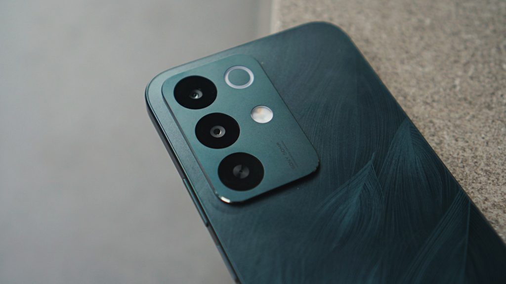 مراجعة Realme C85 الجزائر